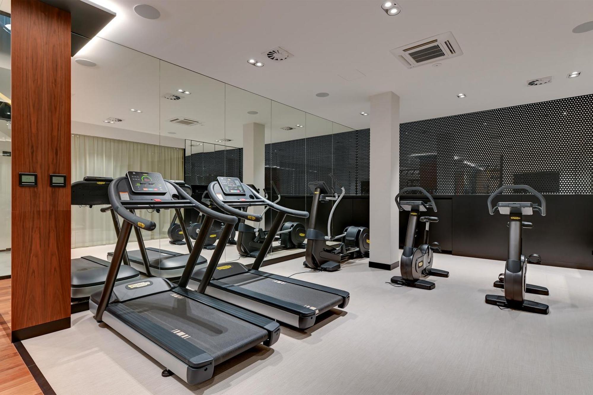 Brabank Riverside - Sauna, Business & Gym By Downtown Apartments 格但斯克 外观 照片